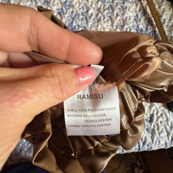 Brown Women's pleather Shorts with belt - Picture 7 of 8